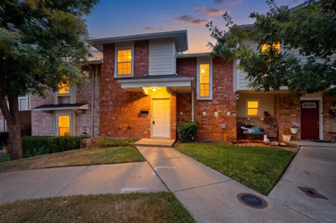 1949 Shorewood Drive