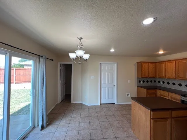 2001 Hickory Trail Anna, TX 75409