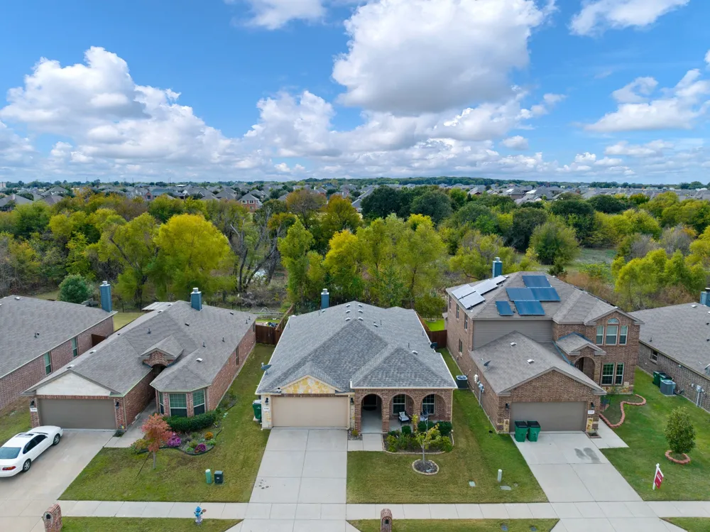 1120 Cheyenne Drive Aubrey, TX 76227