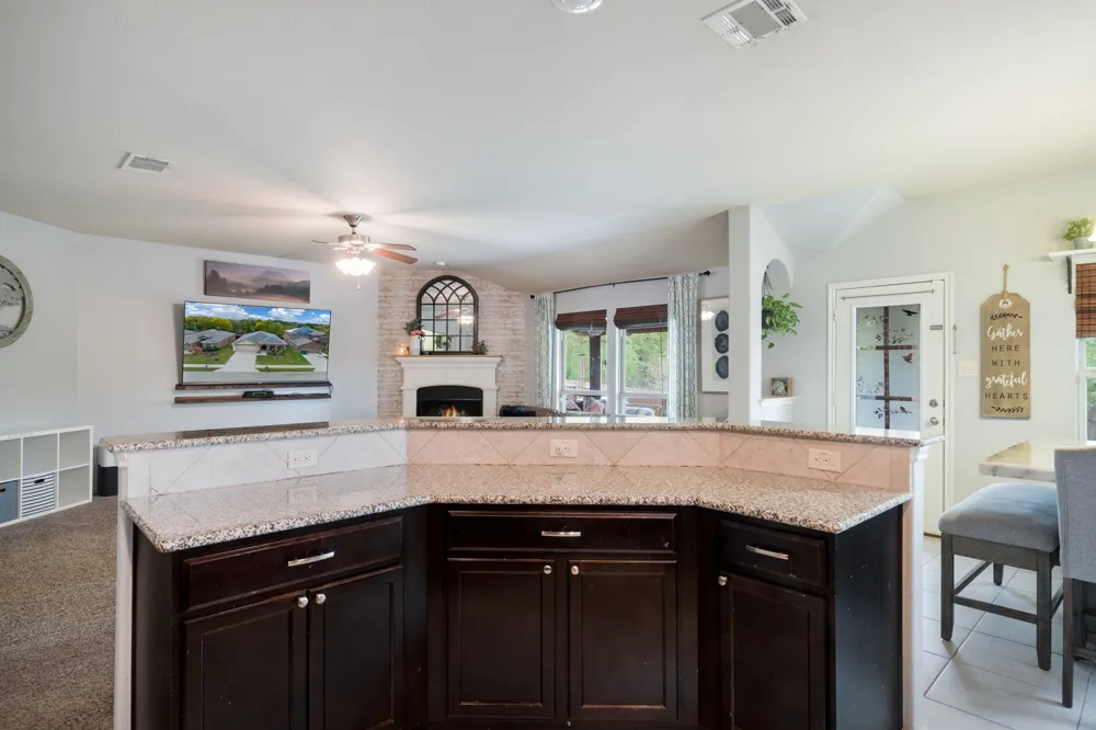 1120 Cheyenne Drive Aubrey, TX 76227