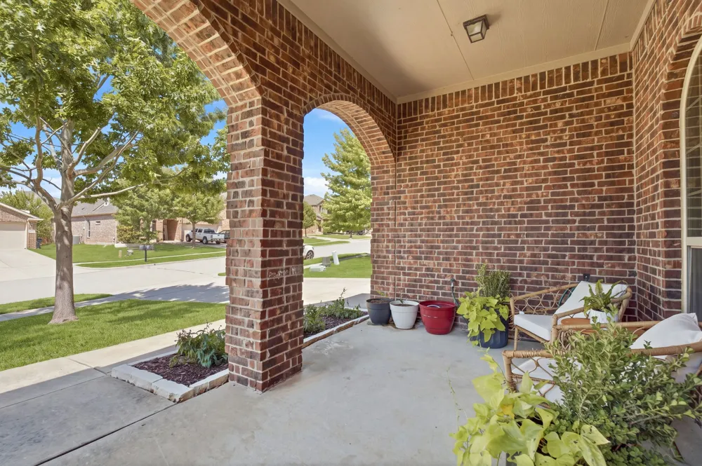 1425 Clayton Lane Celina, TX 75009