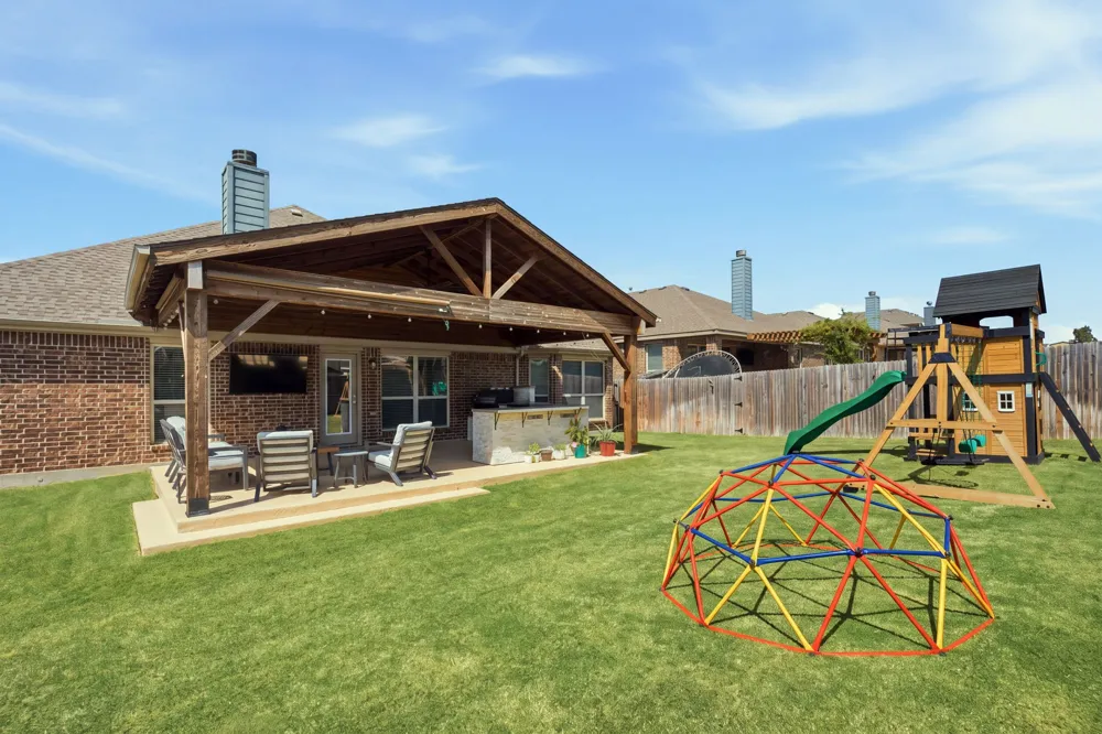 1425 Clayton Lane Celina, TX 75009