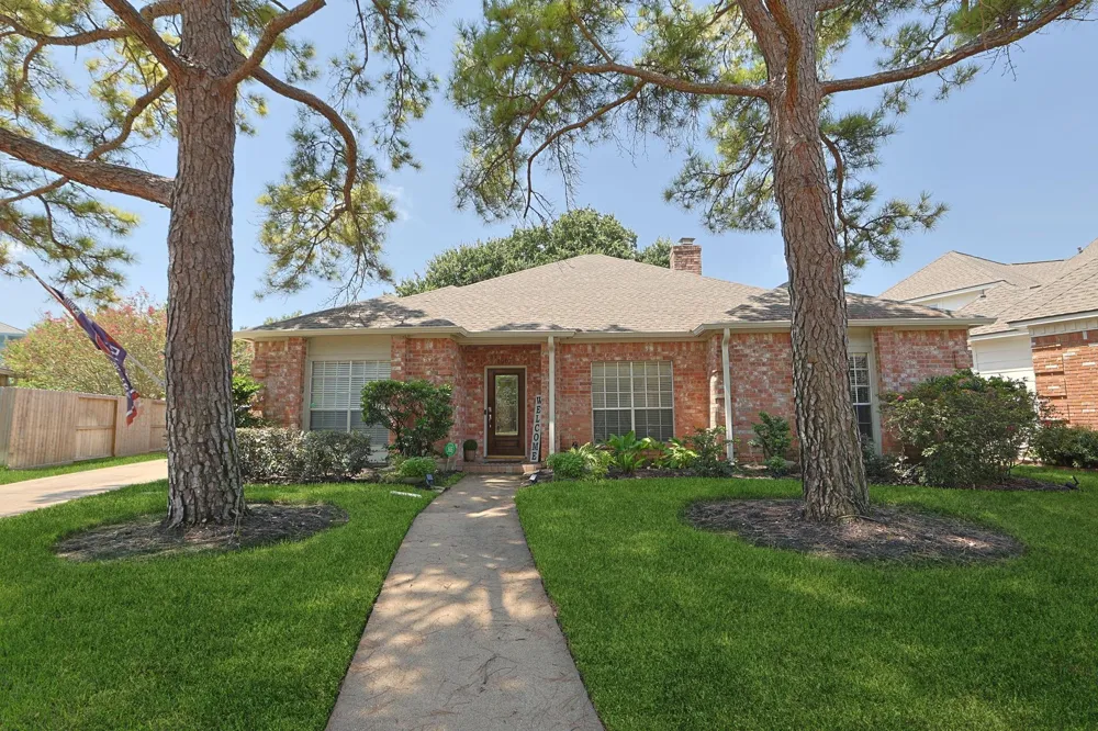 8007 Tustin Drive Houston, TX 77095