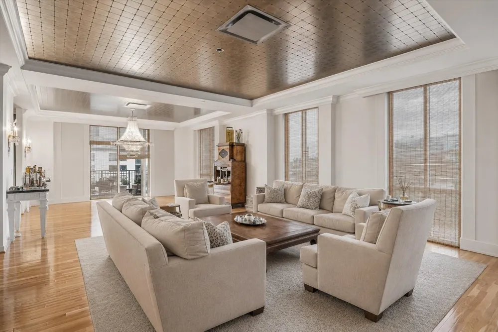 511 S Post Oak Lane #6D Houston, TX 77056