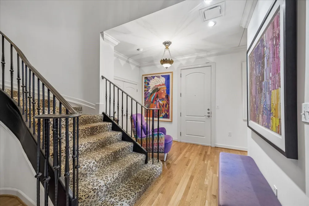 511 S Post Oak Lane #6D Houston, TX 77056