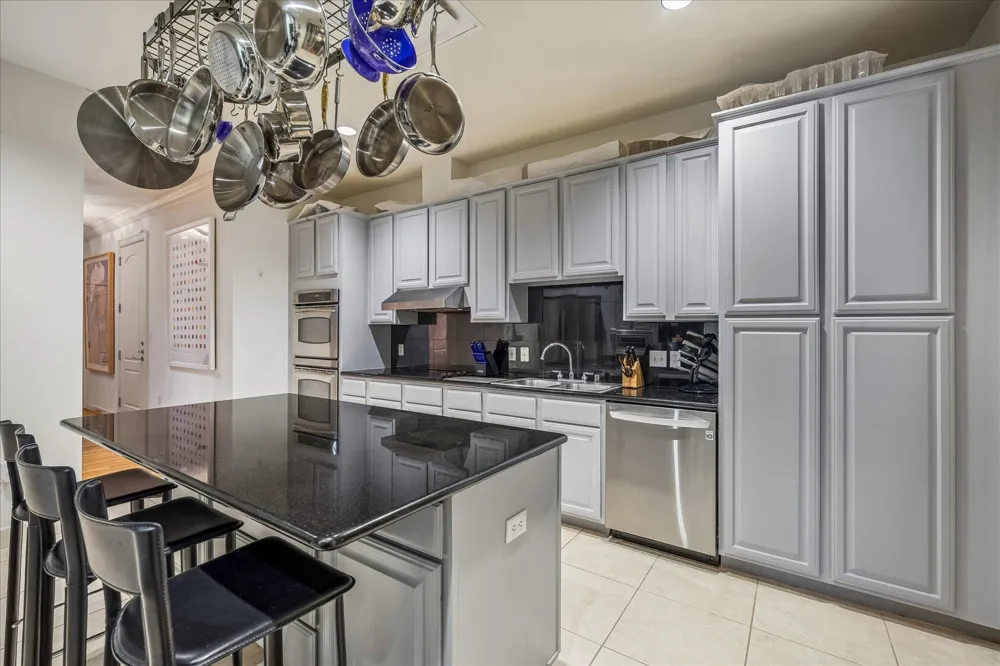 511 S Post Oak Lane #6D Houston, TX 77056