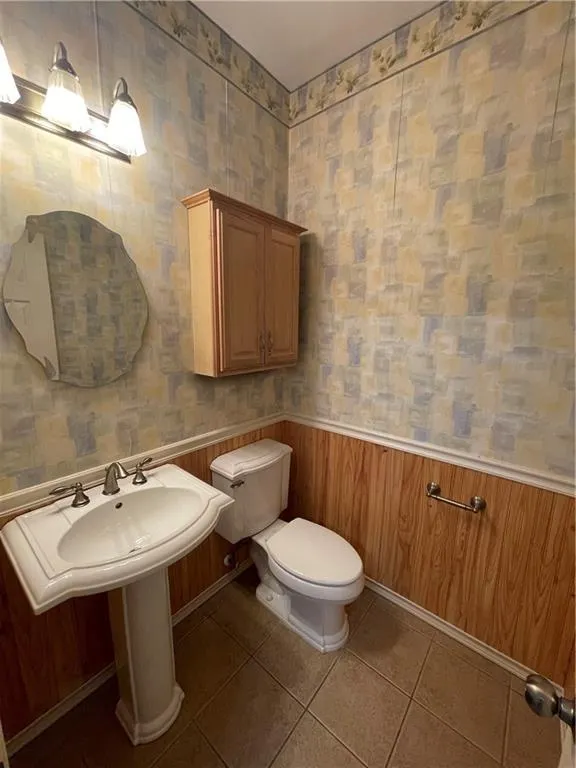 2207 Pebble Beach Drive Lawrenceville, GA 30043