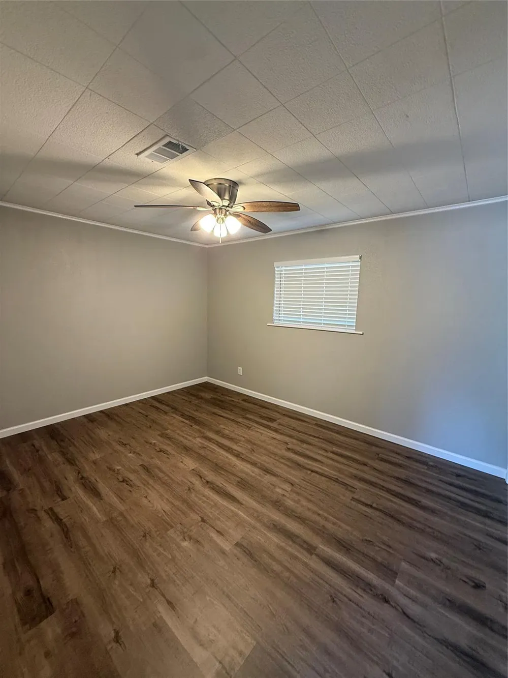 120 Charles Barker Avenue #9 Cleveland, TX 77327