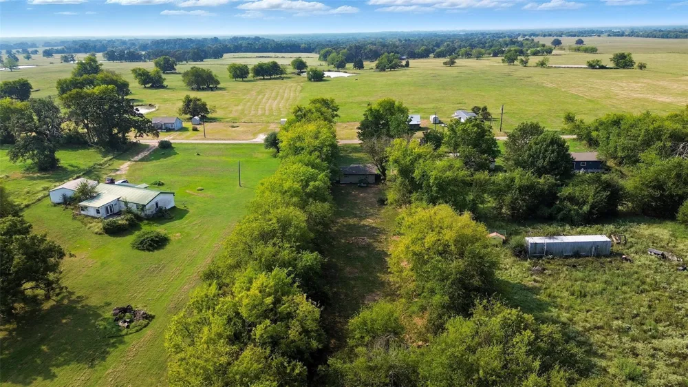 1080 CR 1235 Emory, TX 75440