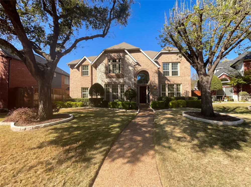 2741 Barrington Drive Plano, TX 75093