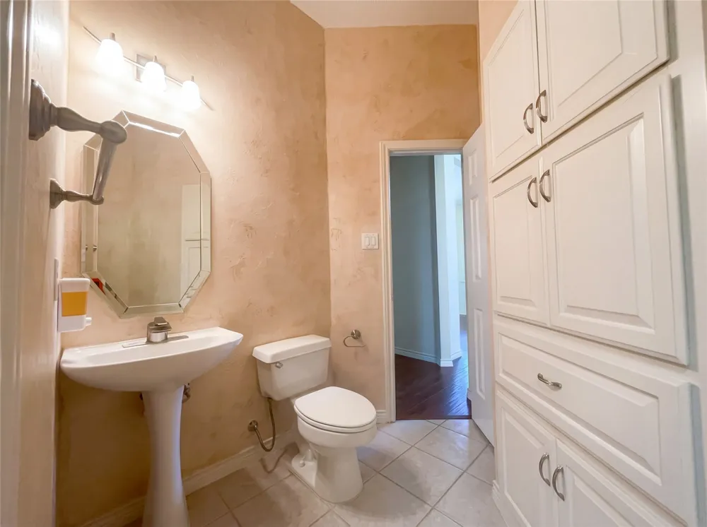 2741 Barrington Drive Plano, TX 75093