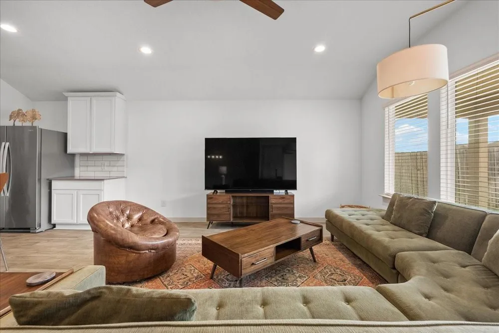 8207 Sugar Cane Lane Rosharon, TX 77583