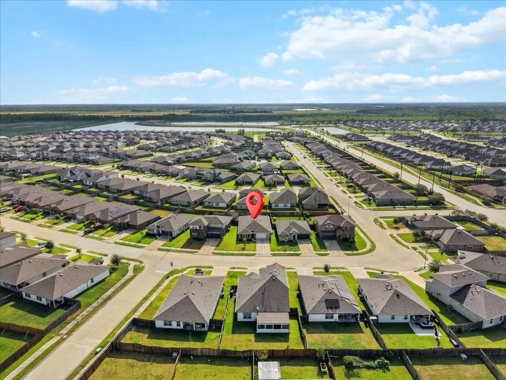 8207 Sugar Cane Lane Rosharon, TX 77583