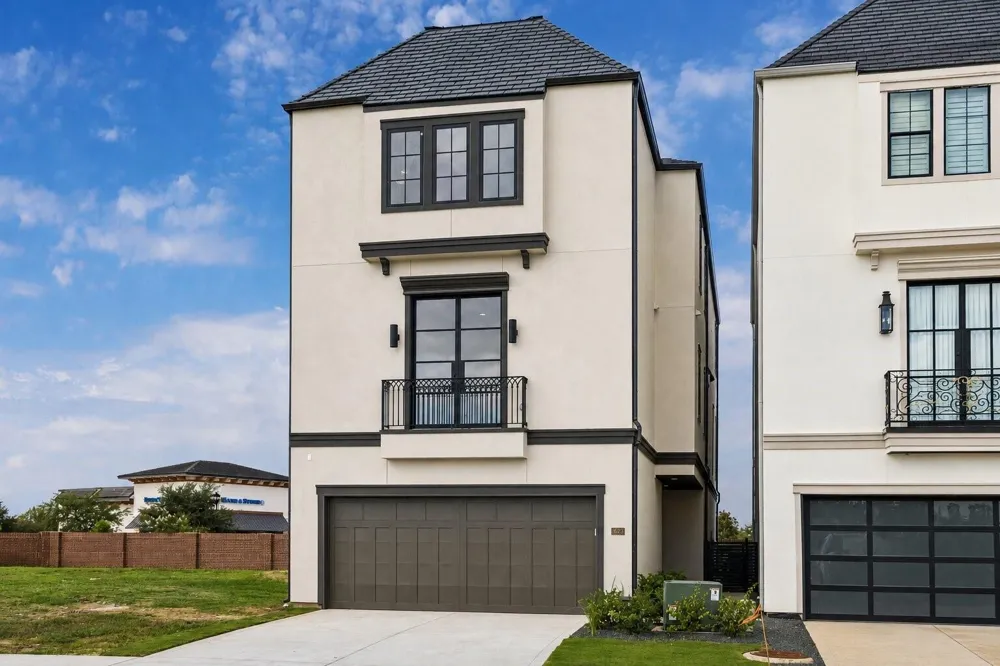 4623 Sunset Circle Sugar Land, TX 77479