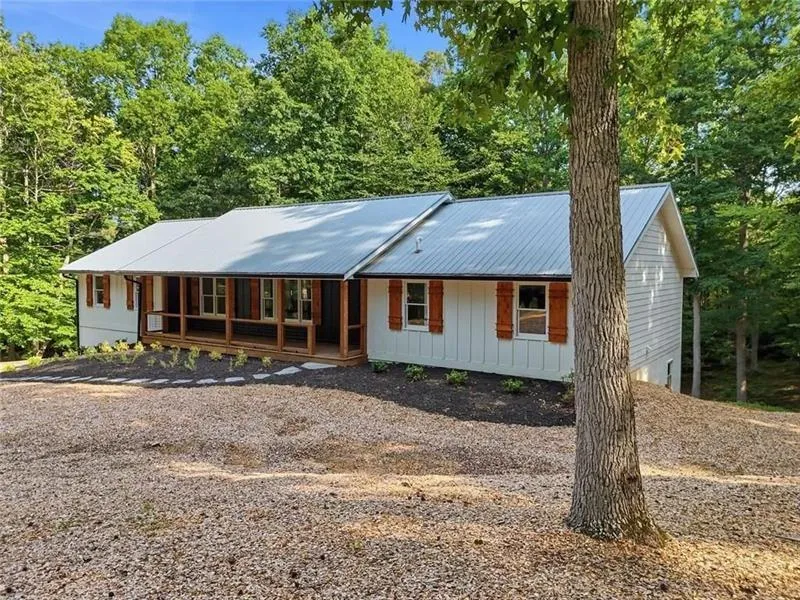 627 Ammons Drive Waleska, GA 30183
