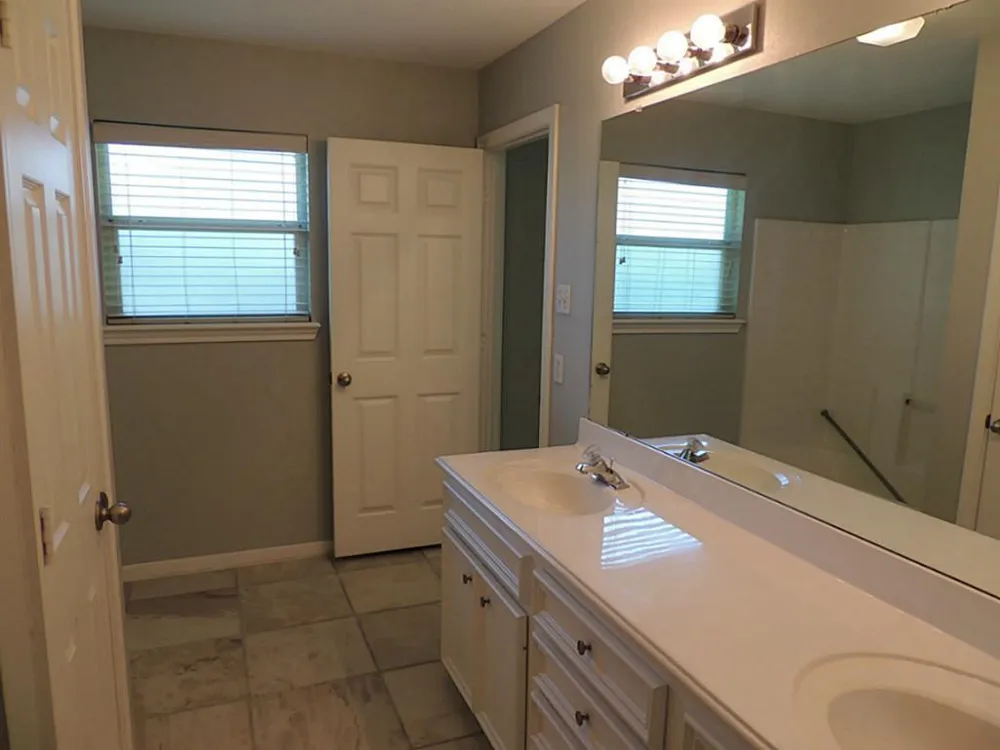236 Canterbury Drive Conroe, TX 77303