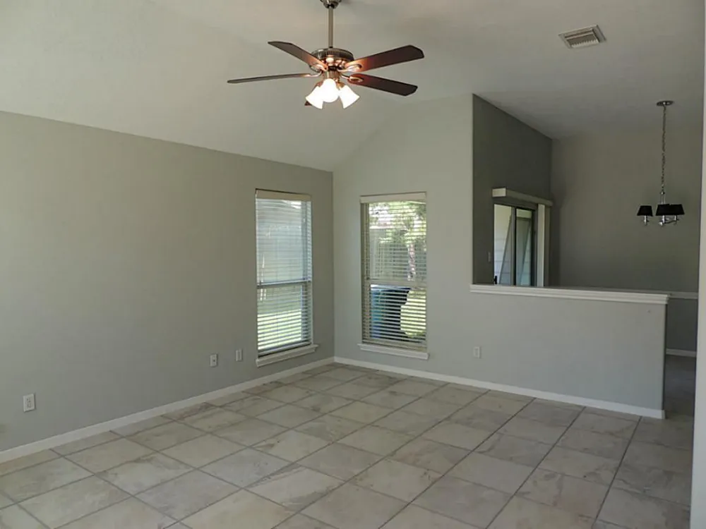 236 Canterbury Drive Conroe, TX 77303