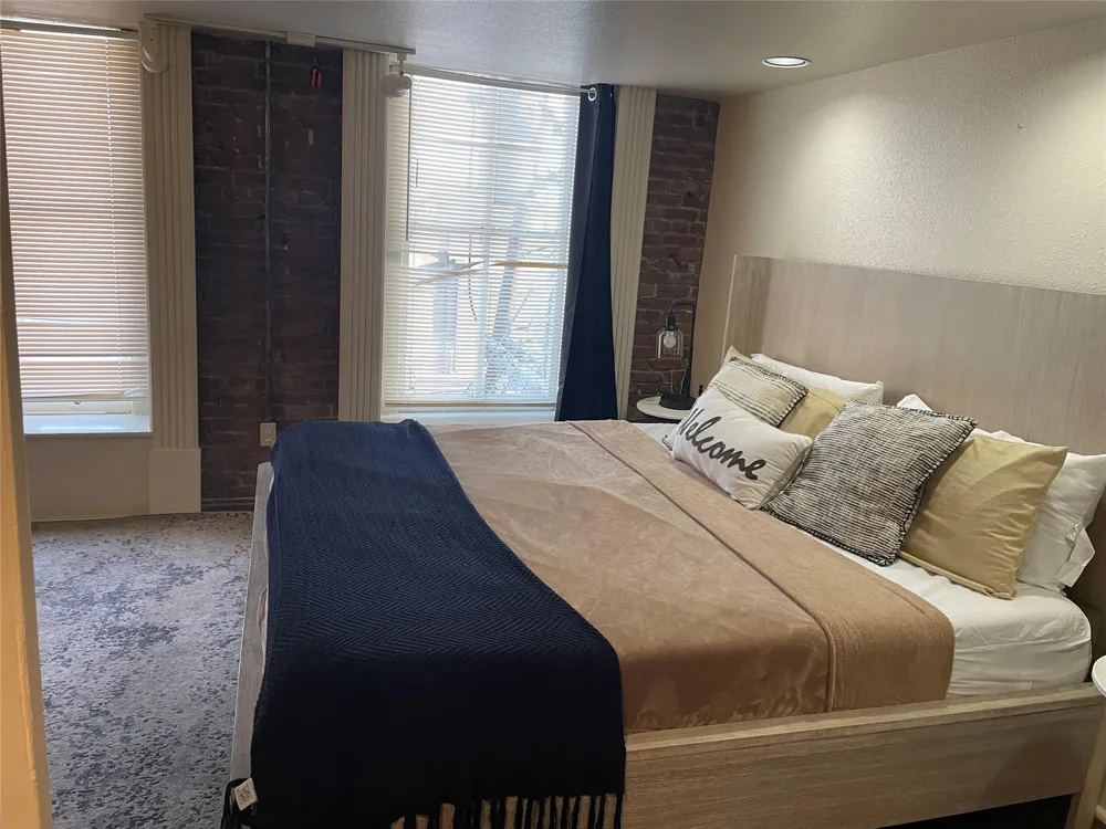 2118 Strand Street #209 Galveston, TX 77550