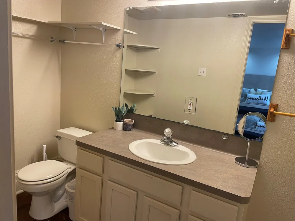 2118 Strand Street #209 Galveston, TX 77550