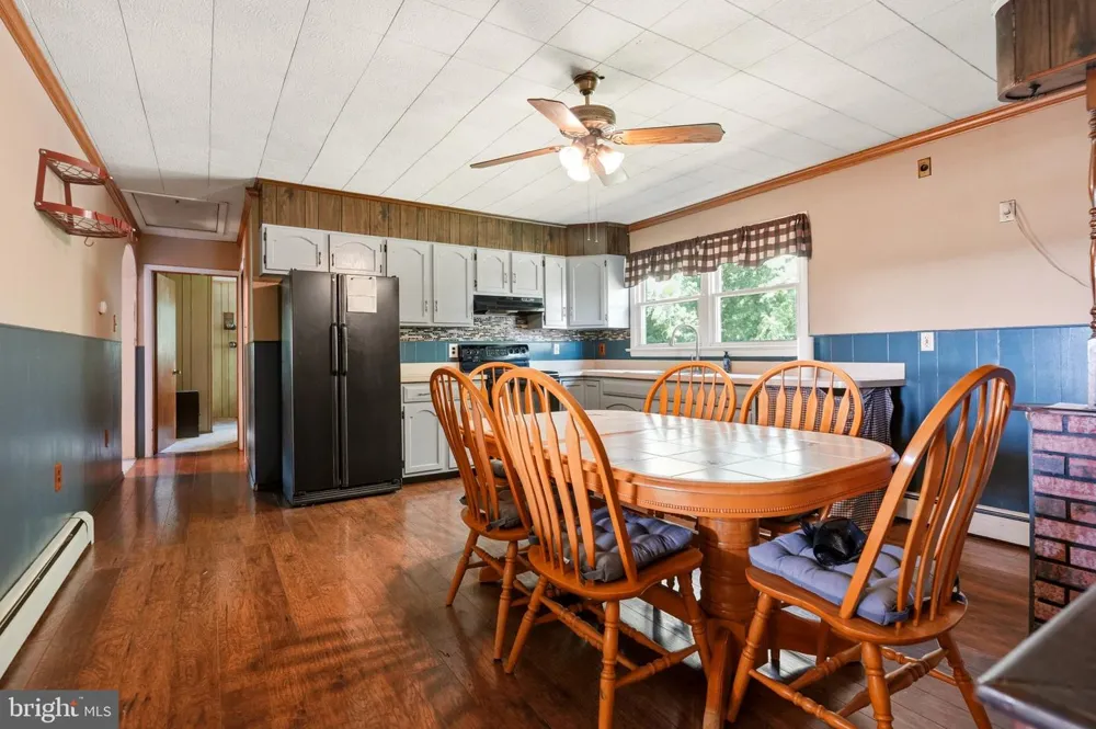 19 S TILBURY ROAD Salem, NJ 08079