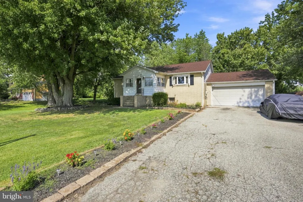 19 S TILBURY ROAD Salem, NJ 08079