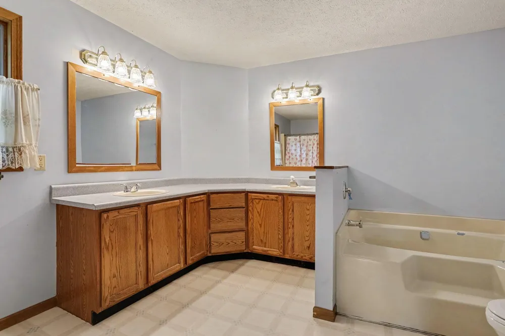 5459 W Gh Avenue Kalamazoo, MI 49009