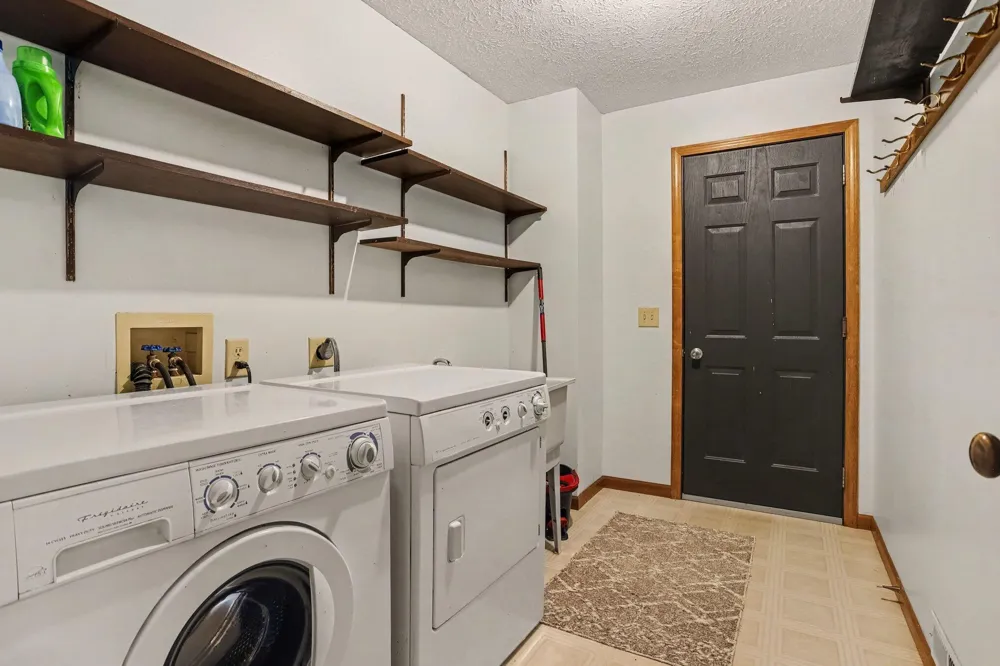5459 W Gh Avenue Kalamazoo, MI 49009