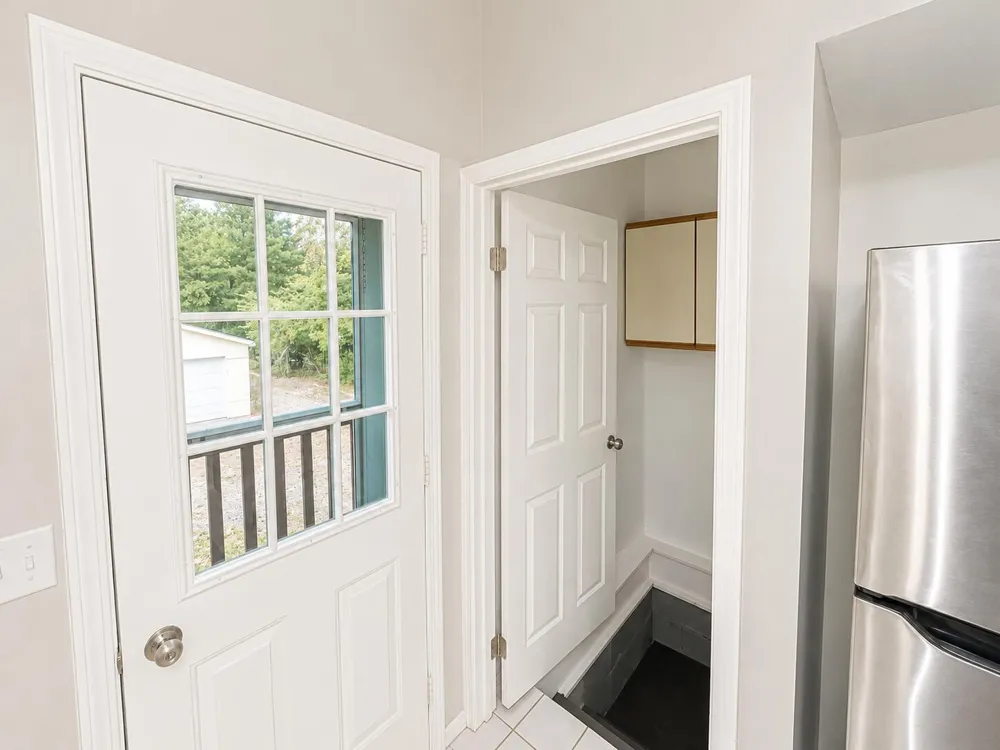 1926 Oakland Drive Kalamazoo, MI 49008