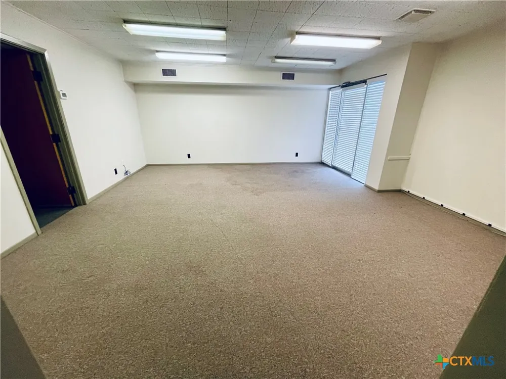 618 E Airline Road Victoria, TX 77901