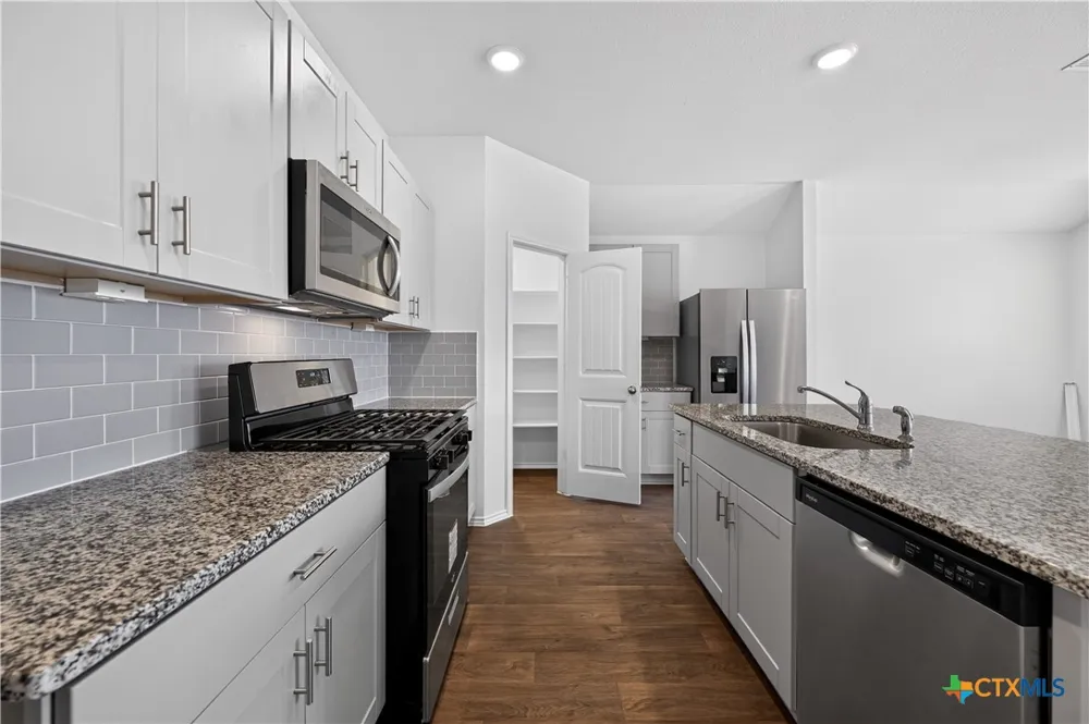 326 Richland Drive Lockhart, TX 78644