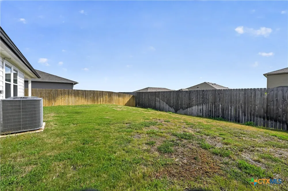 326 Richland Drive Lockhart, TX 78644