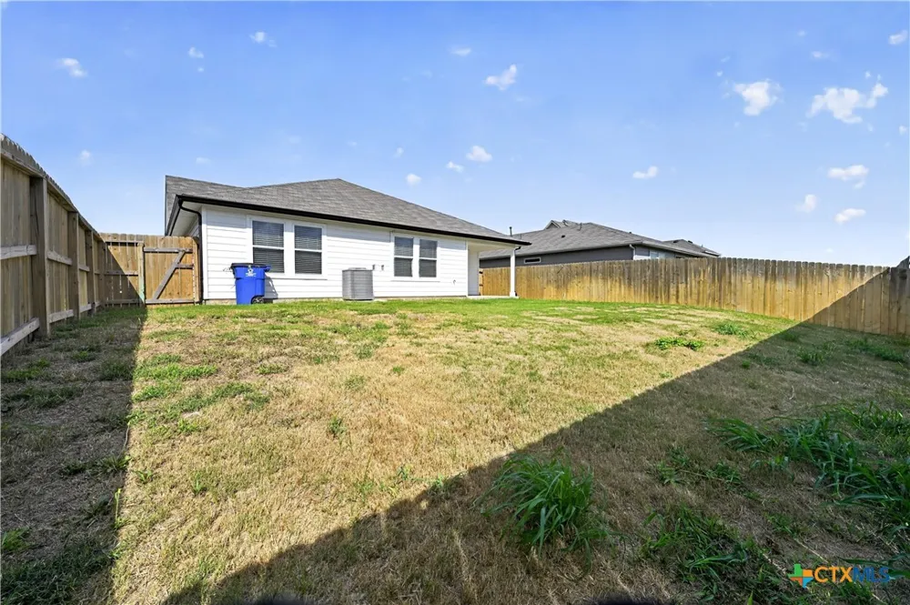 326 Richland Drive Lockhart, TX 78644