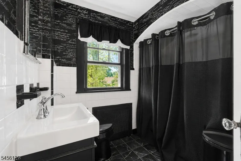 326 Rea Ave Hawthorne, NJ 07506