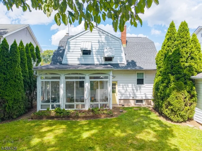 326 Rea Ave Hawthorne, NJ 07506