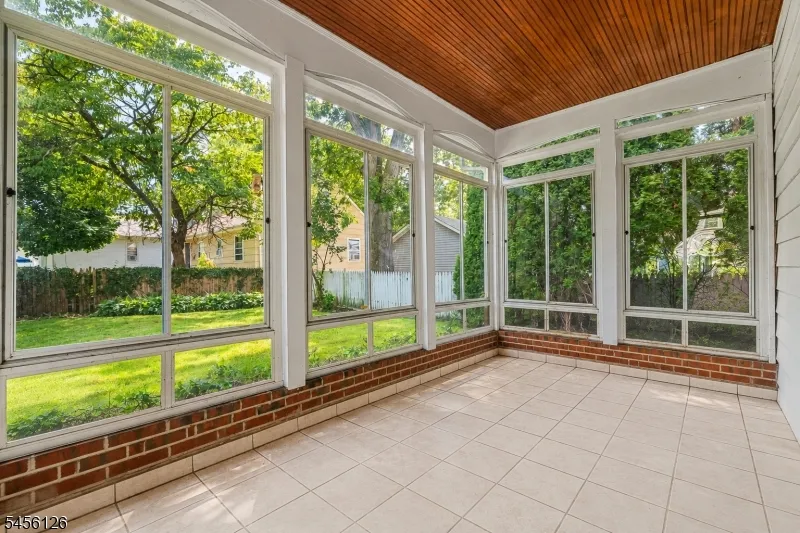 326 Rea Ave Hawthorne, NJ 07506