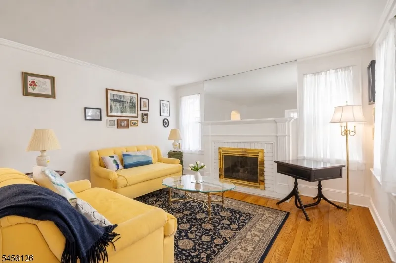 326 Rea Ave Hawthorne, NJ 07506