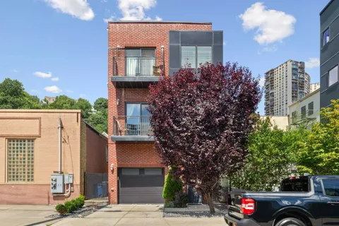 48 WEST 18TH ST