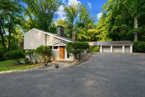14 Stoney Hill Rd