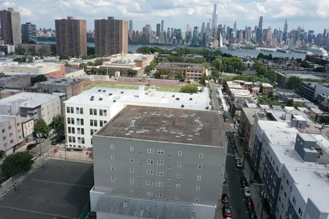 318 54TH ST