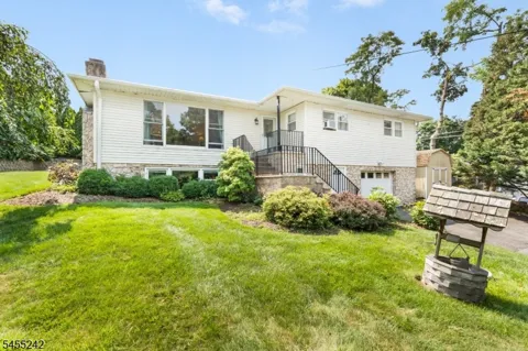 20 Edgemere Ave