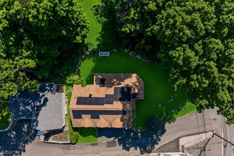 2 San Bar Dr Jefferson, NJ 07849