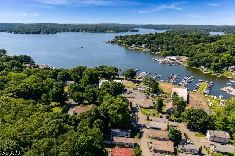 2 San Bar Dr Jefferson, NJ 07849