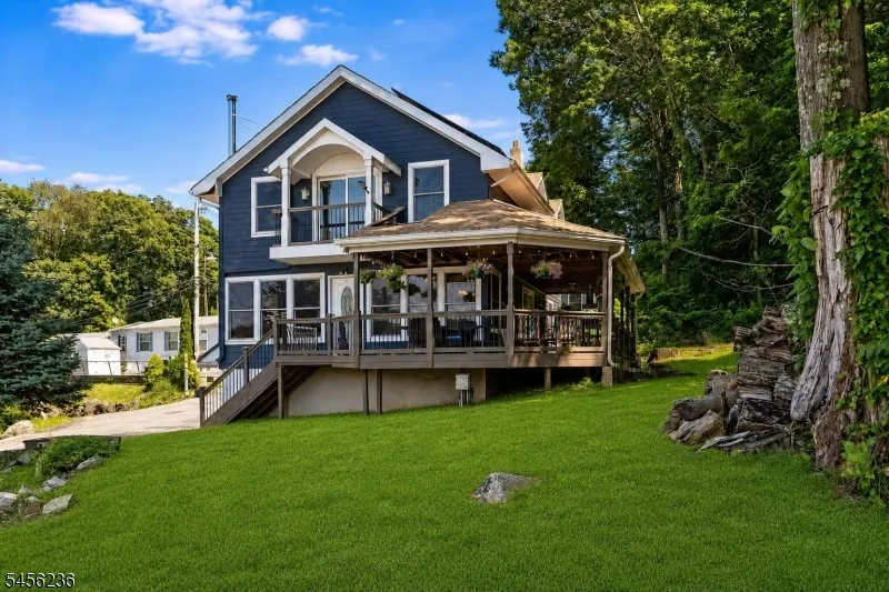 2 San Bar Dr Jefferson, NJ 07849
