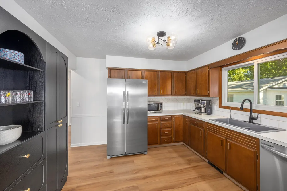 5540 Cozy Point Drive Newaygo, MI 49337