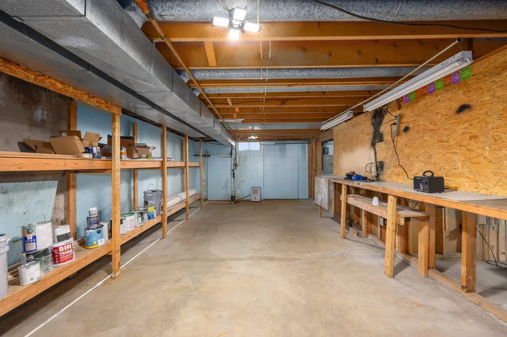 5540 Cozy Point Drive Newaygo, MI 49337