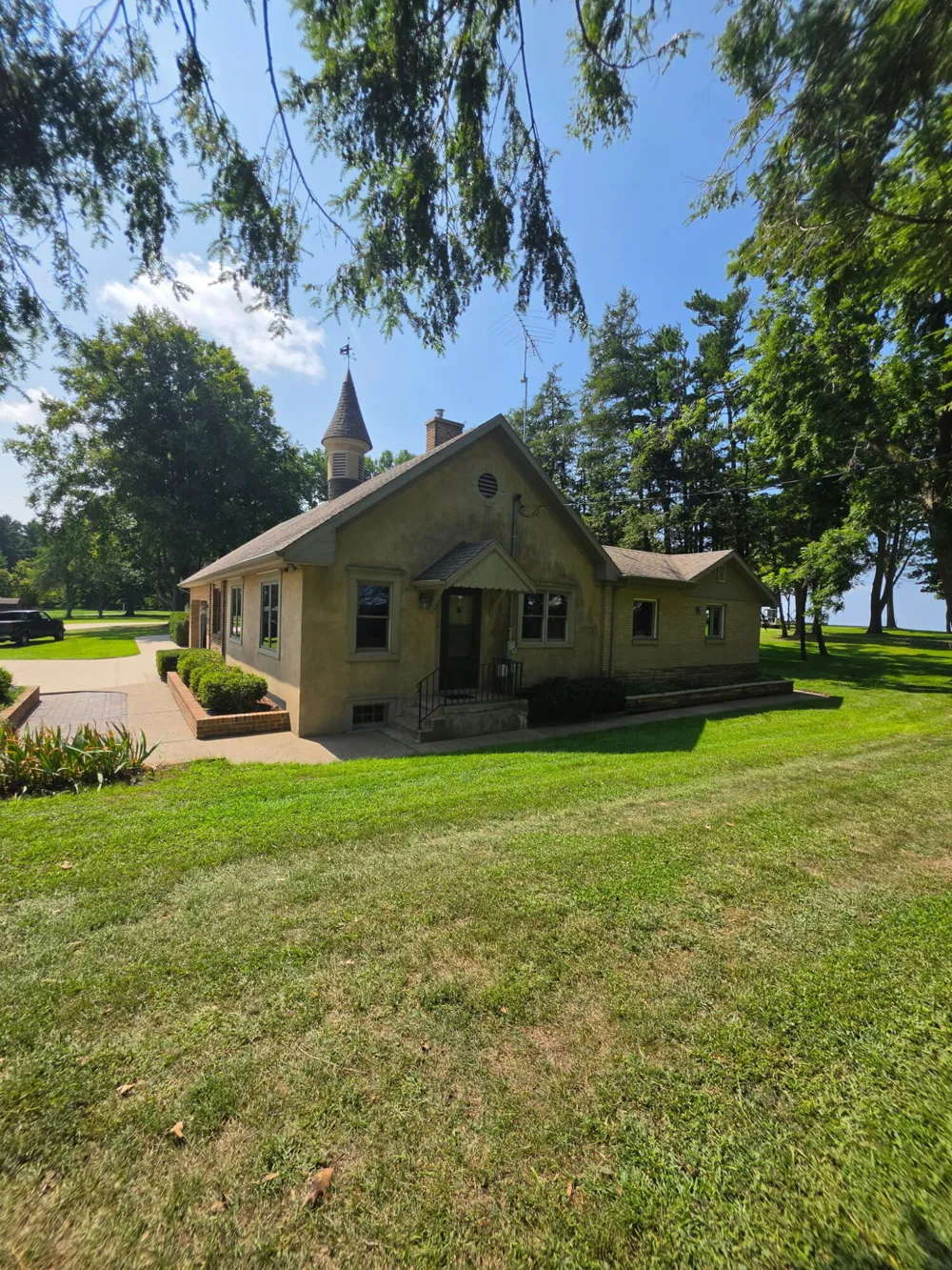 2365 Thandlewane Path St. Joseph, MI 49085