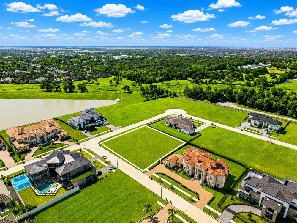3 Alexandra Way Circle Richmond, TX 77469