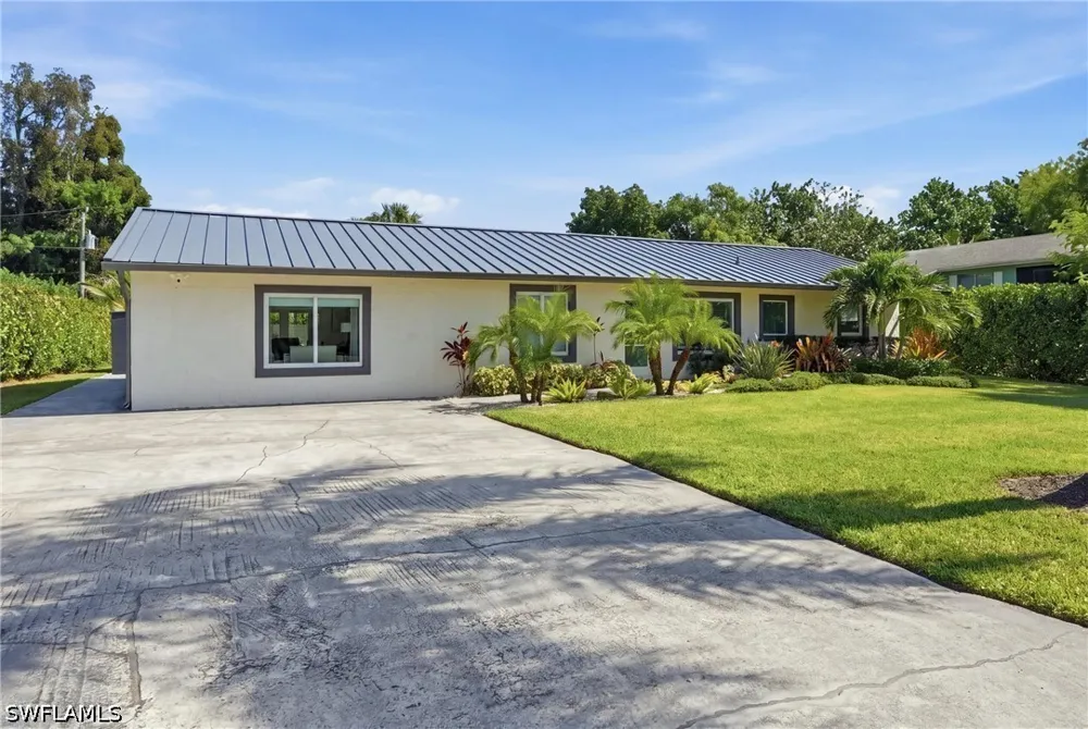 Woodside Avenue Naples, FL 34112