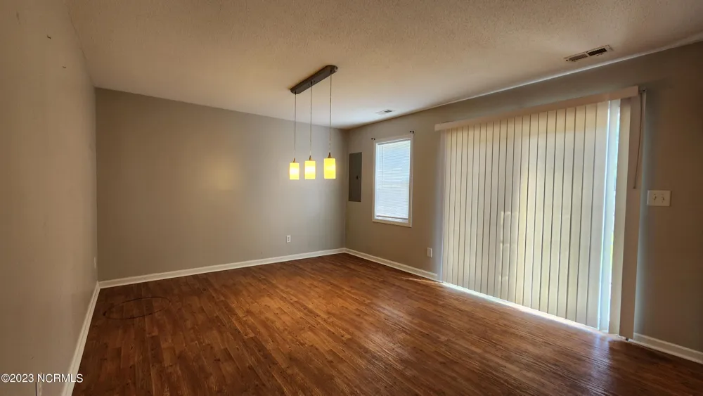 104 Creeker Town Way Hubert, NC 28539