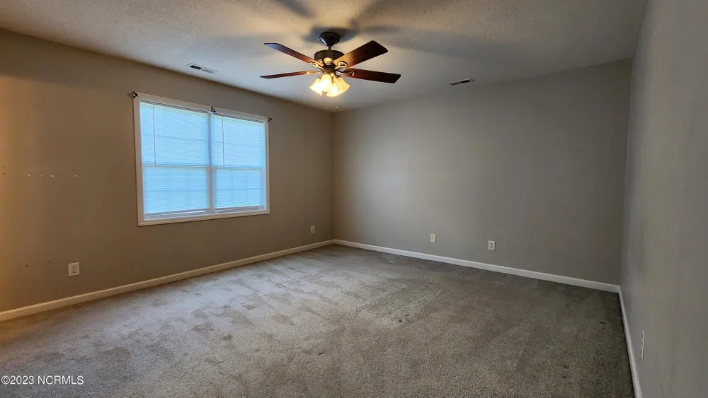 104 Creeker Town Way Hubert, NC 28539